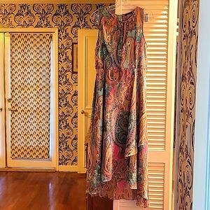 Tommy dress, beautiful colors.